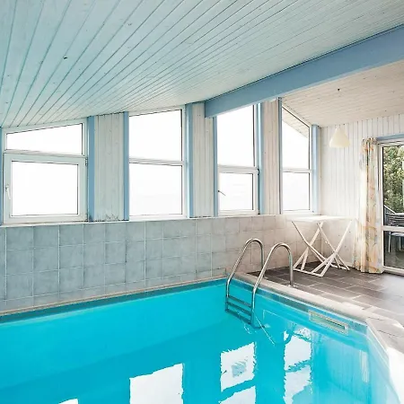 Дом отдыха Modern Holiday In Fan With Private Whirlpool